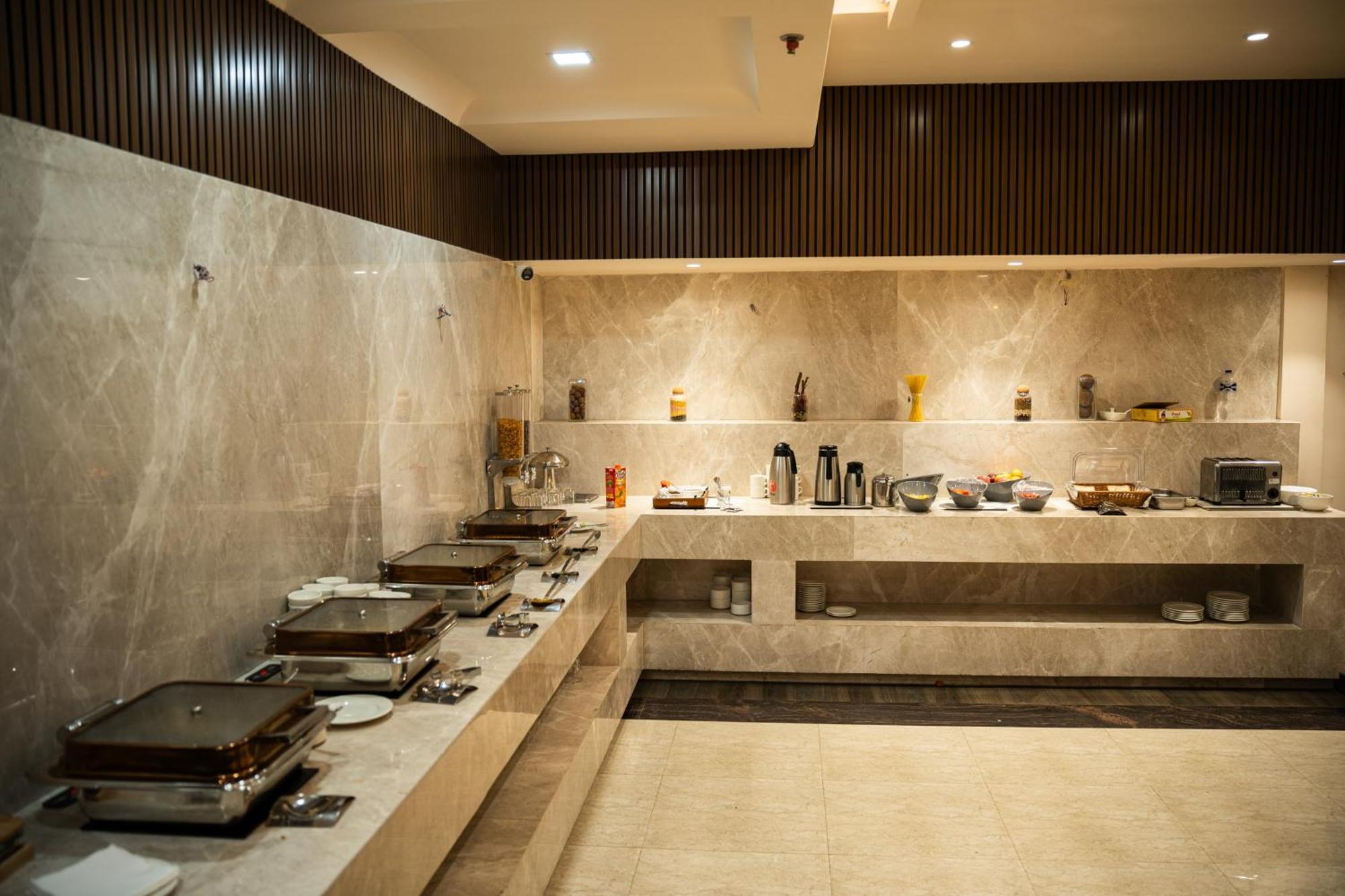 Coco Cabana Varanasi Exterior foto